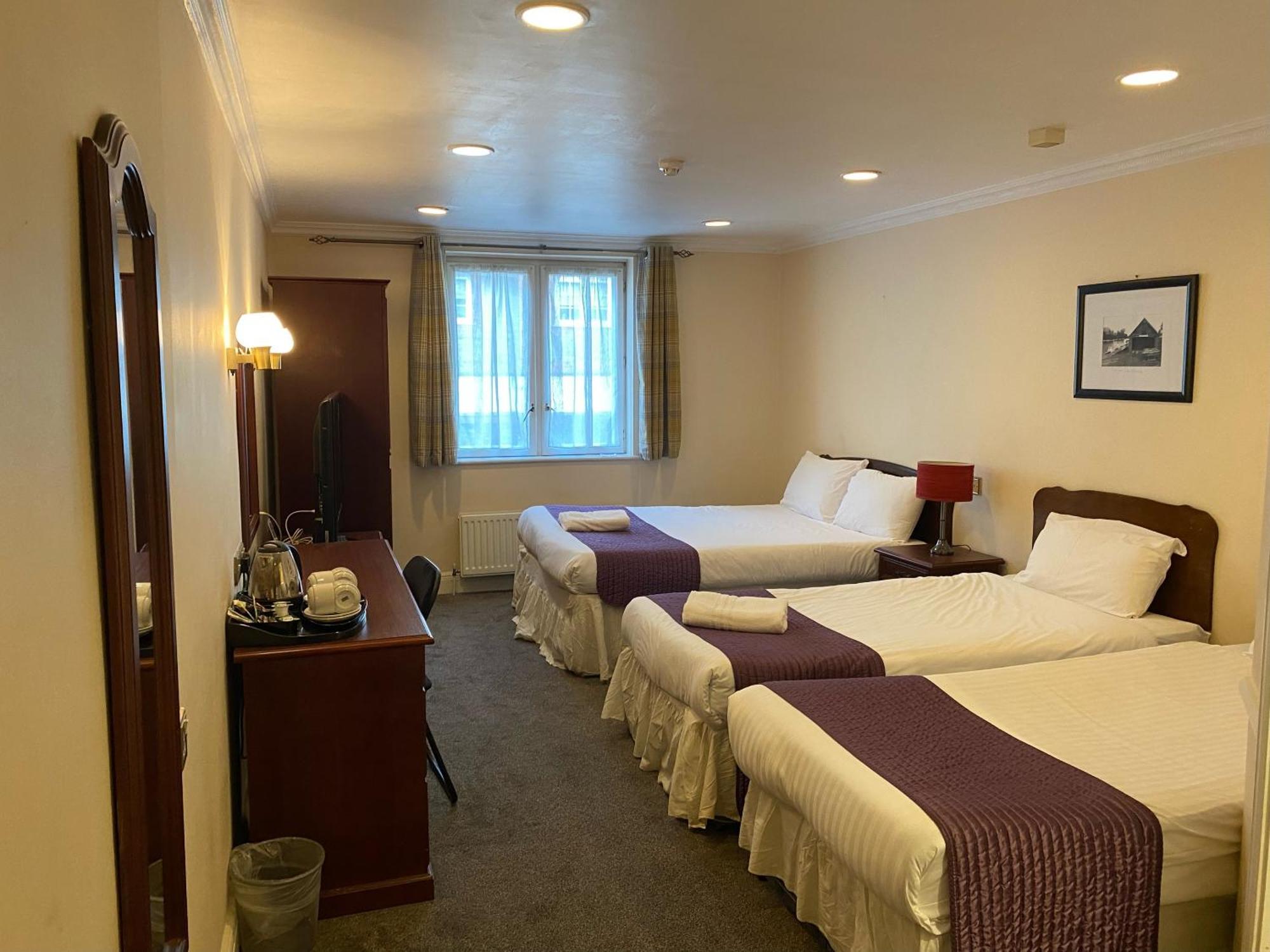 The George Hotel Пенборн Экстерьер фото