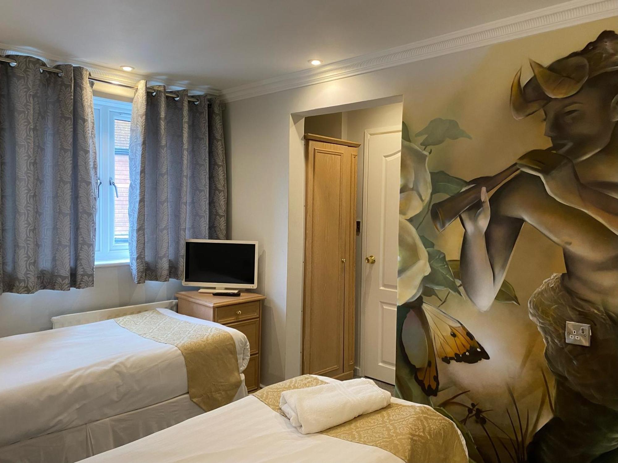 The George Hotel Пенборн Экстерьер фото